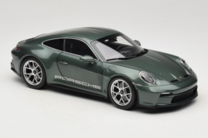 Porsche 911 992 S/T Malachite Green Metallic Norev 1:18 187472 Metalli — kuva 6 / 8