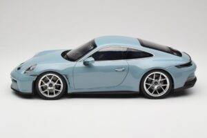 Porsche 911 992 S/T Meisenblau Norev 1:12 127550 Metalli — kuva 3 / 6