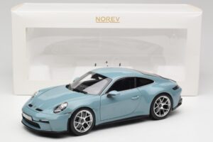 Porsche 911 992 S/T Meissen Blue Norev 1:18 187470 Metalli — kuva 8 / 8
