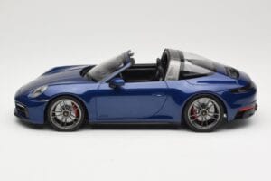 Porsche 911 992 Targa 4 GTS Blue Metallic Minichamps 1:18 155061060 Metalli — kuva 3 / 6