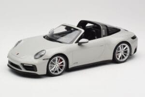 Porsche 911 992 Targa 4 GTS Harmaa Minichamps 1:18 155061064 Metalli