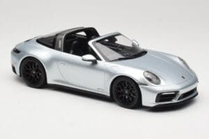 Porsche 911 992 Targa 4 GTS Hopea Minichamps 1:18 155061061 Metalli — kuva 4 / 6