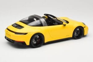 Porsche 911 992 Targa 4 GTS Keltainen Minichamps 1:18 153061064 Metalli — kuva 2 / 6