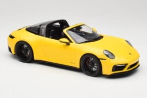 Porsche 911 992 Targa 4 GTS Keltainen Minichamps 1:18 153061064 Metalli — kuva 4 / 6