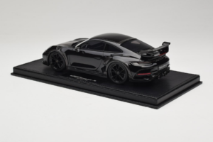 Porsche 911 992 TechArt GTstreet R Musta Mustilla Vanteilla TechArt 1:18 REMC012 Hartsi — kuva 5 / 6