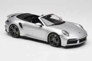 Porsche 911 992 Turbo S Avoauto Hopea Minichamps 1:18 155069082 Metalli — kuva 4 / 6