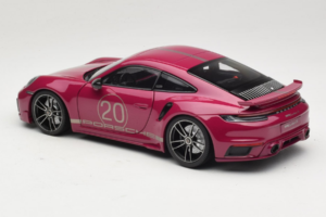 Porsche 911 992 Turbo S Coupe Sport Design Punainen Minichamps 1:18 113069075 Metalli — kuva 7 / 8