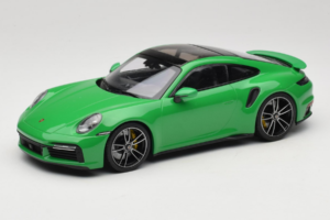 Porsche 911 992 Turbo S Vihreä Minichamps 1:18 153069077 Metalli