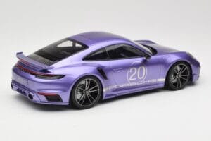 Porsche 911 992 Turbo S Sport Design Package Viola Metallic Minichamps 1:18 155069174 Metalli — kuva 2 / 6