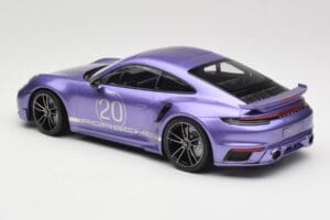 Porsche 911 992 Turbo S Sport Design Package Viola Metallic Minichamps 1:18 155069174 Metalli — kuva 5 / 6