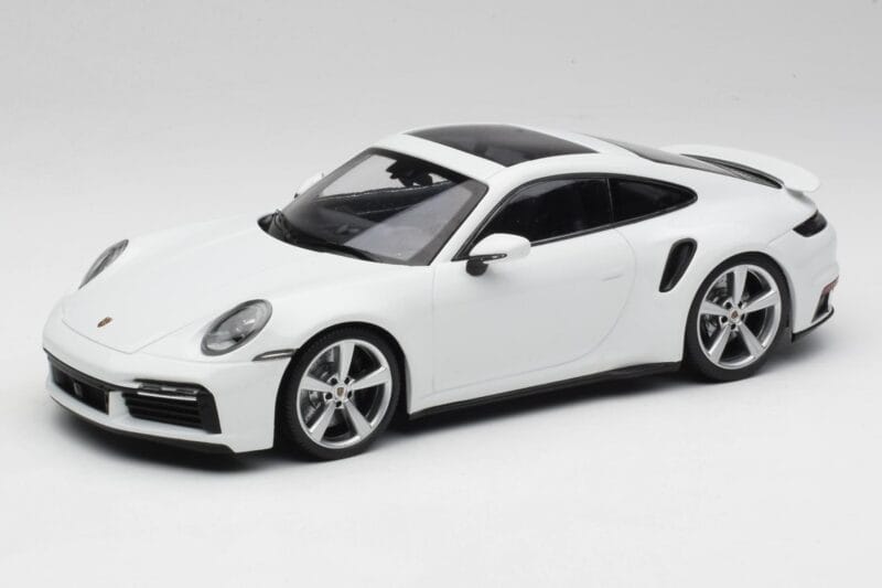 Porsche 911 992 Turbo S Valkoinen Concept Minichamps 1:18 WAP0211620CNP Metalli