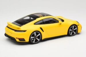 Porsche 911 992 Turbo S Keltainen Minichamps 1:18 155069071 Metalli — kuva 2 / 6