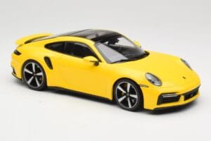 Porsche 911 992 Turbo S Keltainen Minichamps 1:18 155069071 Metalli — kuva 4 / 6