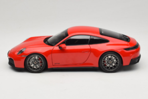 Porsche 911 992.2 Carrera 4 GTS Guards Red Norev 1:18 187171 Metalli — kuva 4 / 8