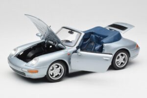 Porsche 911 993 Carrera Avoauto Hopea Maisto 1:18 100299-M1 Metalli — kuva 2 / 8