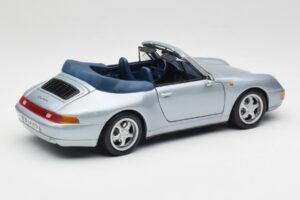 Porsche 911 993 Carrera Avoauto Hopea Maisto 1:18 100299-M1 Metalli — kuva 3 / 8