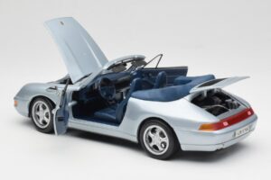 Porsche 911 993 Carrera Avoauto Hopea Maisto 1:18 100299-M1 Metalli — kuva 5 / 8