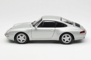 Porsche 911 993 Carrera Hopea AUTOart 1:18 78131 Metalli — kuva 4 / 8
