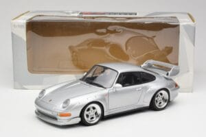 Porsche 911 993 GT2 Arctic Hopea Metallic UT Models 1:18 27831 Metalli — kuva 8 / 8