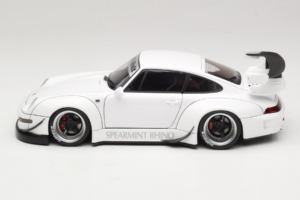 Porsche 911 993 RWB Valkoinen Gun Grey Wheels AUTOart 1:18 78150 Komposiitti — kuva 4 / 8