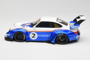 Porsche 911 993 RWB X Liberty Walk Valkoinen Ja Sininen GT Spirit 1:18 GT530 Hartsi — kuva 3 / 8