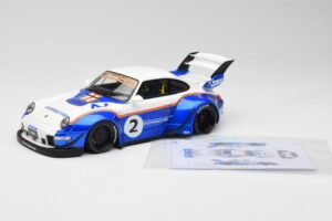 Porsche 911 993 RWB X Liberty Walk Valkoinen Ja Sininen GT Spirit 1:18 GT530 Hartsi — kuva 7 / 8