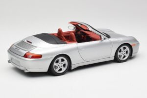 Porsche 911 996 Avoauto Hopea Gate 1:18 1052 Metalli — kuva 3 / 8