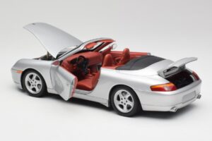 Porsche 911 996 Avoauto Hopea Gate 1:18 1052 Metalli — kuva 5 / 8