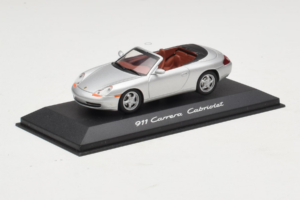 Porsche 911 996 Avoauto Hopea Minichamps 1:43 WAP02004097 Metalli — kuva 2 / 4