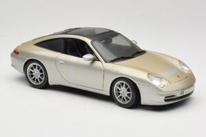 Porsche 911 996 Carrera 4S Hopea Maisto 1:18 WAP02102212 Metalli — kuva 6 / 8
