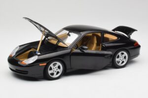 Porsche 911 996 Carrera Musta Gate 1:18 1043 Metalli — kuva 2 / 8