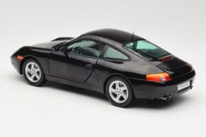 Porsche 911 996 Carrera Musta Sun Star 1:18 1202 Metalli — kuva 7 / 8