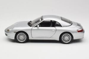 Porsche 911 996 Carrera Avoauto Hopea Hot Wheels 1:18 213595 Metalli — kuva 4 / 8