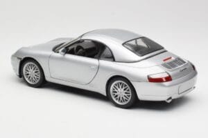 Porsche 911 996 Carrera Avoauto Hopea Hot Wheels 1:18 213595 Metalli — kuva 7 / 8