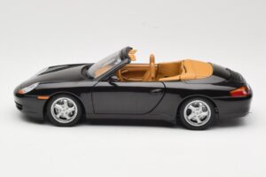 Porsche 911 996 Carrera Avoauto Musta UT Models 1:18 WAP02100997 Metalli — kuva 4 / 8