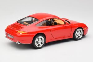 Porsche 911 996 Carrera Punainen Bburago 1:18 3385 Metalli — kuva 3 / 8