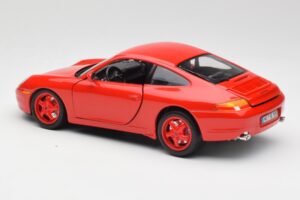 Porsche 911 996 Carrera Punainen Rajoitettu Erä Bburago 1:18 3385-M1 Metalli — kuva 7 / 8