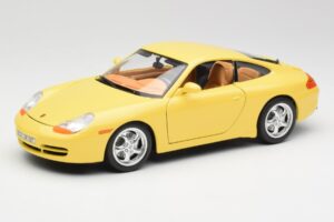 Porsche 911 996 Carrera Keltainen Bburago 1:18 30085-M1 Metalli