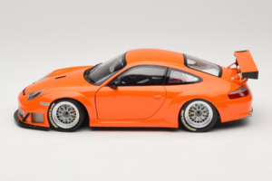 Porsche 911 996 GT3 RSR Oranssi ALMS 2004 Minichamps 1:18 100046402 Metalli — kuva 4 / 8