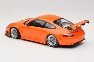 Porsche 911 996 GT3 RSR Oranssi ALMS 2004 Minichamps 1:18 100046402 Metalli — kuva 7 / 8