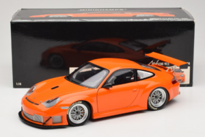 Porsche 911 996 GT3 RSR Oranssi ALMS 2004 Minichamps 1:18 100046402 Metalli — kuva 8 / 8