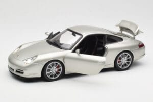 Porsche 911 996 GT3 Hopea Hot Wheels 1:18 C2590 Metalli — kuva 2 / 8