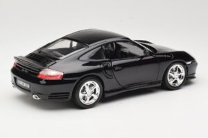 Porsche 911 996 Turbo Musta Bburago 1:18 18-12030 Metalli — kuva 3 / 8