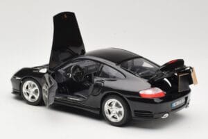 Porsche 911 996 Turbo Musta Bburago 1:18 3367 Metalli — kuva 5 / 8