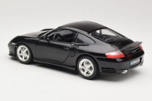 Porsche 911 996 Turbo Musta Bburago 1:18 3367 Metalli — kuva 7 / 8