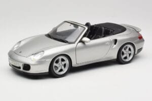 Porsche 911 996 Turbo Kabriolet Hopea Maisto 1:18 31660 Metalli
