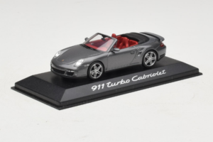 Porsche 911 997 Turbo Cabriolet Grey Metallic Minichamps 1:43 WAP02015216 Metalli — kuva 2 / 5
