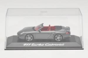 Porsche 911 997 Turbo Cabriolet Grey Metallic Minichamps 1:43 WAP02015216 Metalli — kuva 4 / 5