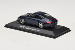Porsche 911 997 Carrera 4 Dark Blue Metallic Minichamps 1:43 WAP02010016 Metalli — kuva 2 / 3
