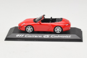 Porsche 911 997 Carrera 4S Avoauto Punainen Minichamps 1:43 WAP02015316 Metalli